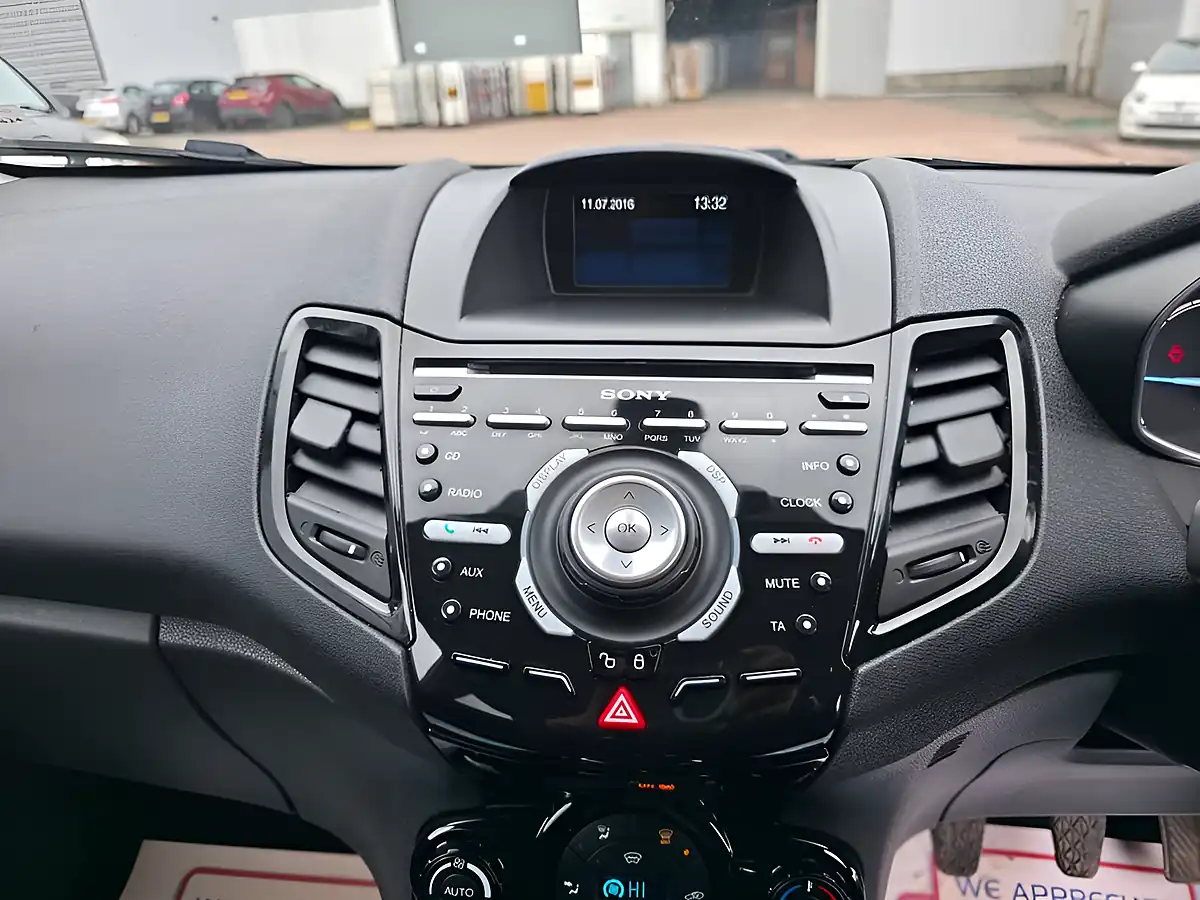 Used 2016 Ford Fiesta Titanium Grey - Interior and Exterior details 8