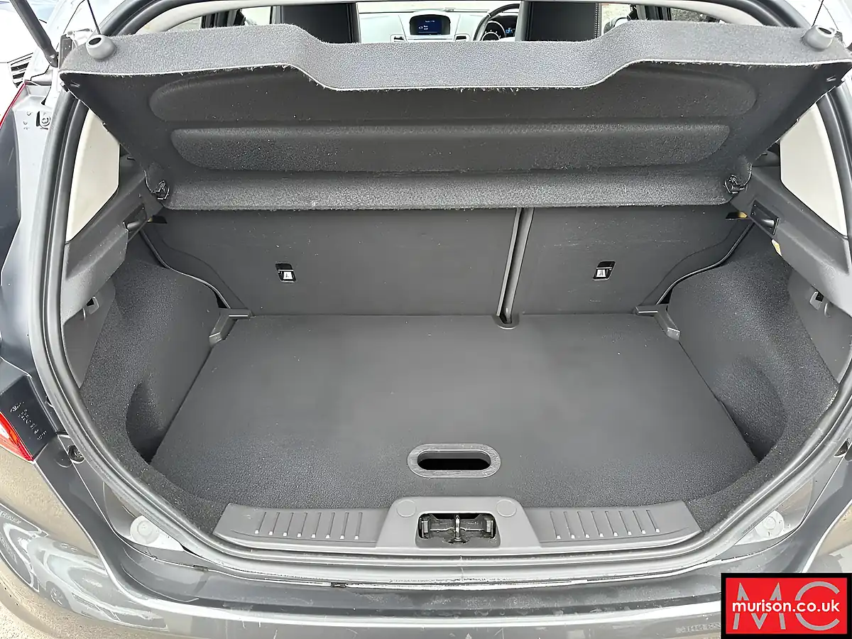 Used 2016 Ford Fiesta Titanium Grey - Interior and Exterior details 10