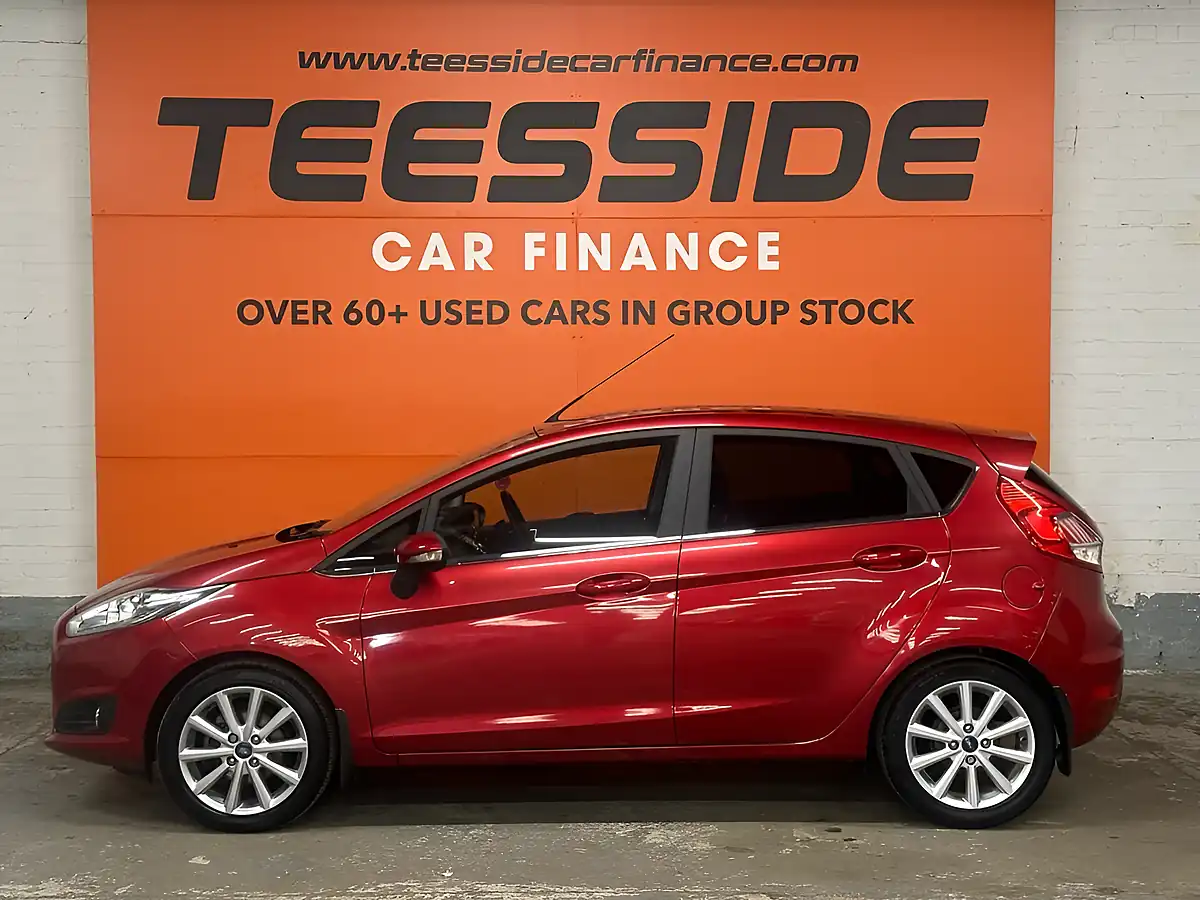 Used 2016 Ford Fiesta Titanium Red - Interior and Exterior details 15