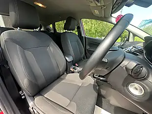 Used 2016 Ford Fiesta Titanium Red - Interior and Exterior details 18