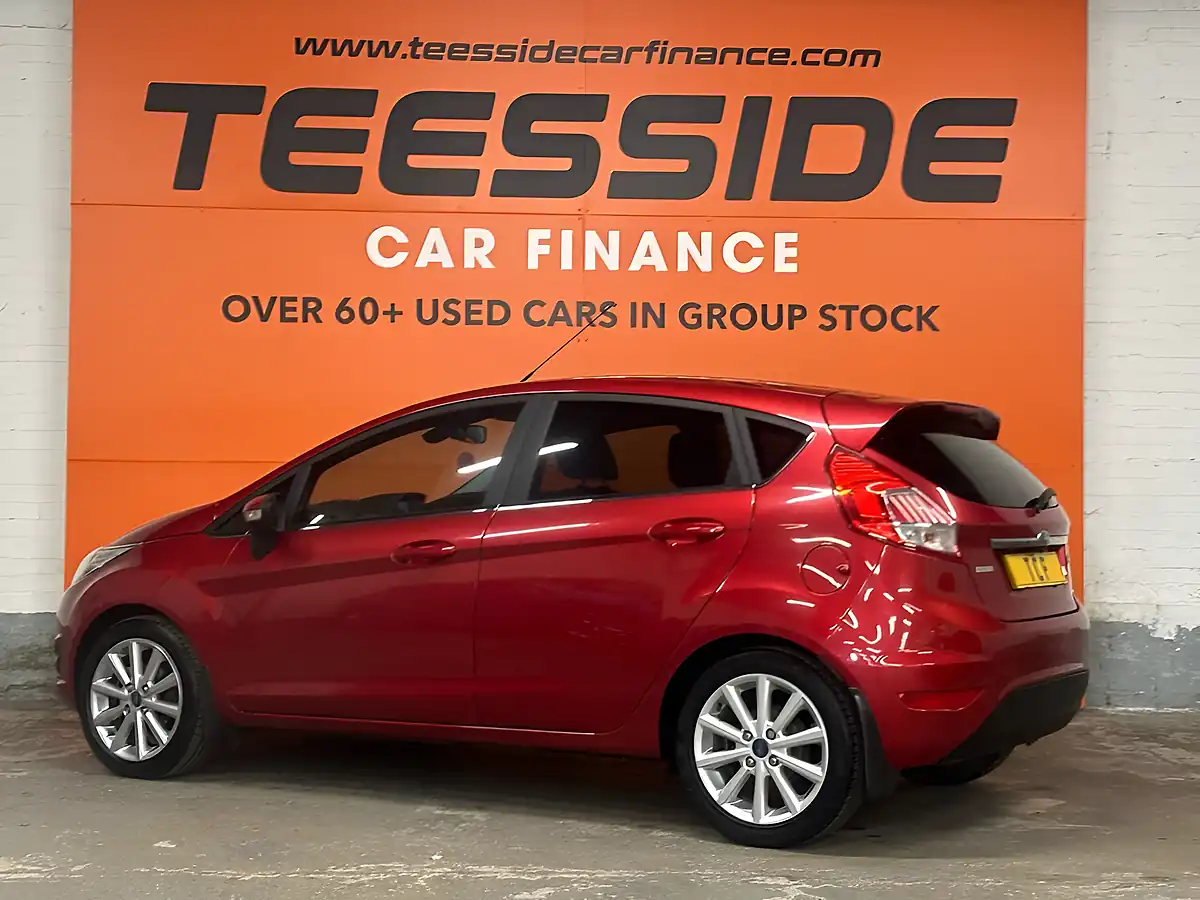 Used 2016 Ford Fiesta Titanium Red - Interior and Exterior details 9