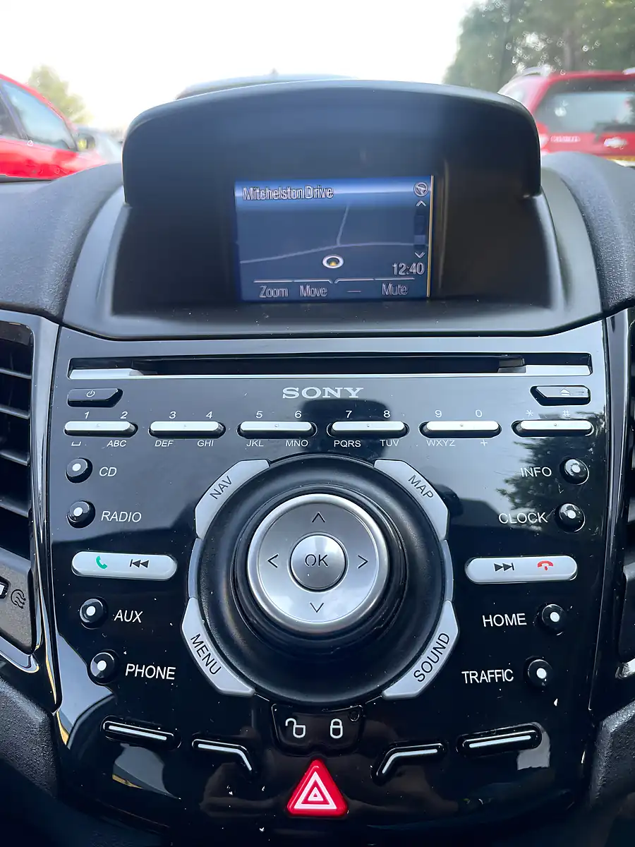 Used 2016 Ford Fiesta Titanium Silver - Interior and Exterior details 16