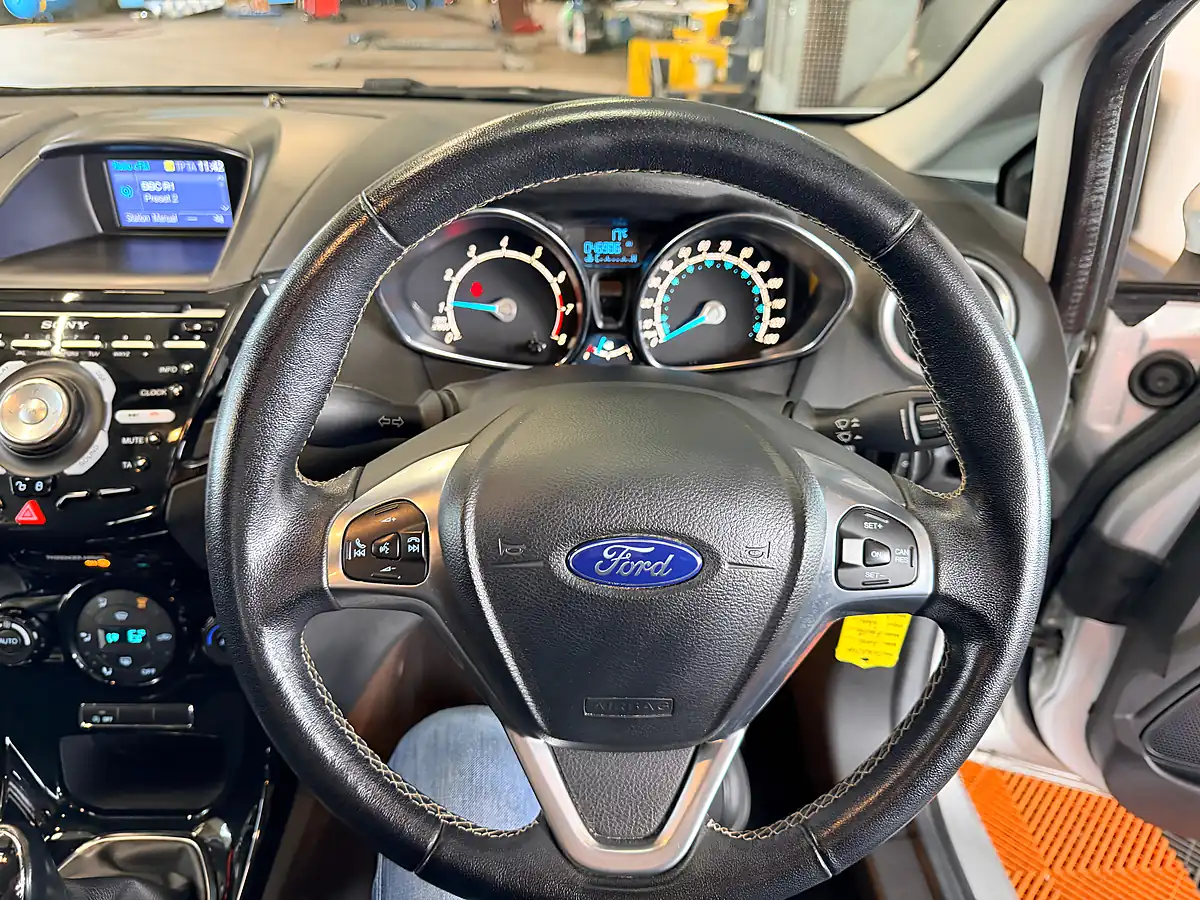 Used 2016 Ford Fiesta Titanium Silver - Interior and Exterior details 14