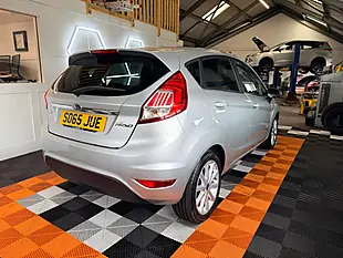 Used 2016 Ford Fiesta Titanium Silver - Interior and Exterior details 5