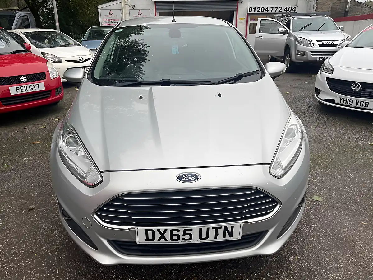 Used 2016 Ford Fiesta Titanium Silver - Interior and Exterior details 2