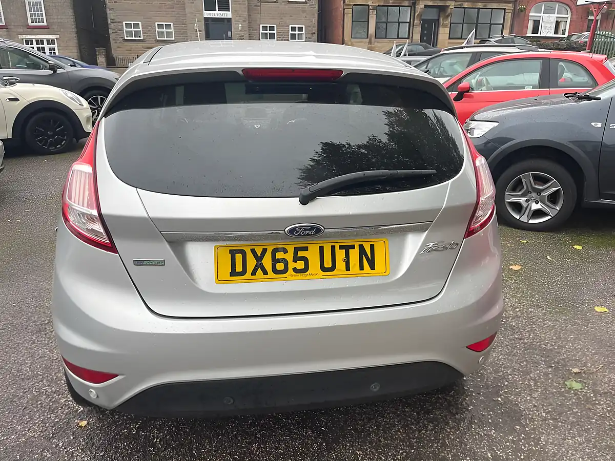 Used 2016 Ford Fiesta Titanium Silver - Interior and Exterior details 4