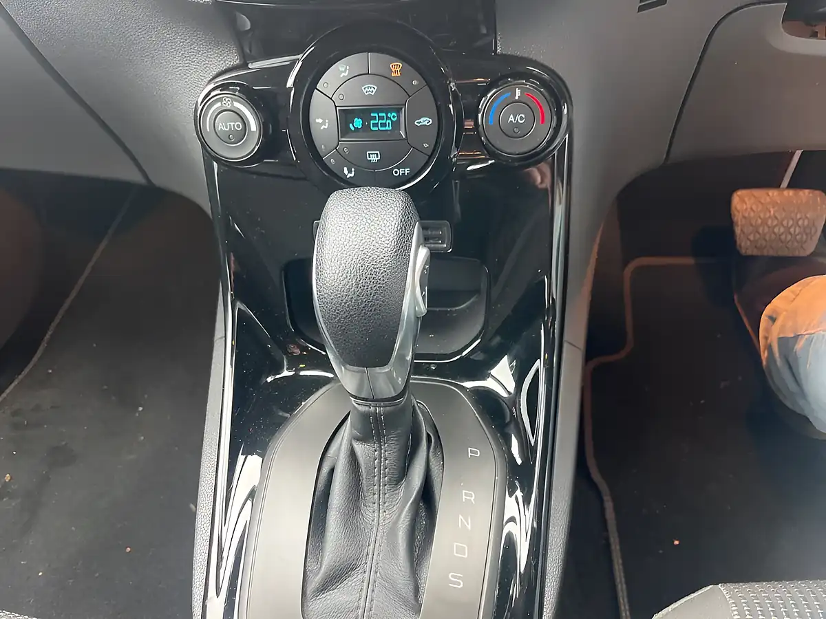 Used 2016 Ford Fiesta Titanium Silver - Interior and Exterior details 6