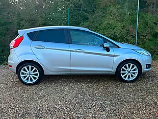 Used 2016 Ford Fiesta Titanium Silver - Interior and Exterior details 3