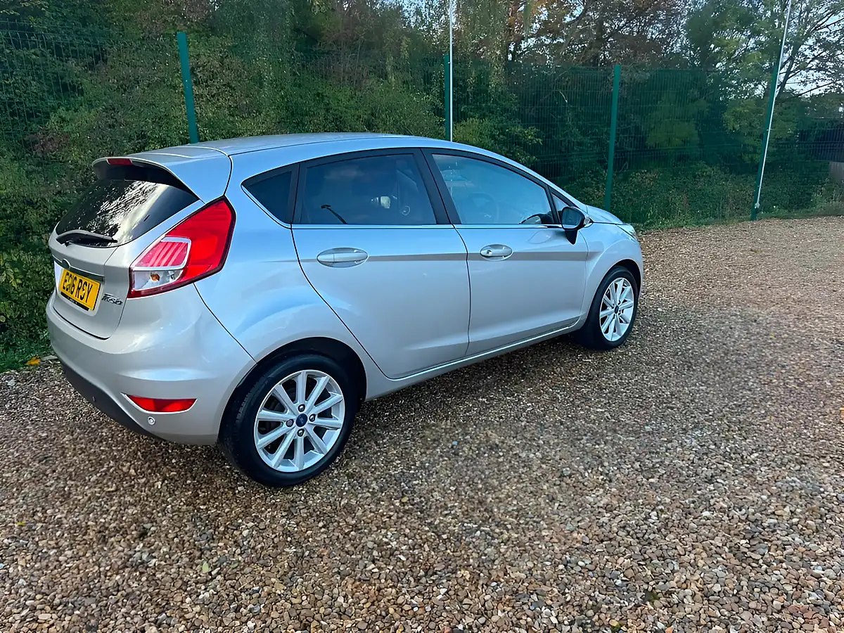 Used 2016 Ford Fiesta Titanium Silver - Interior and Exterior details 5