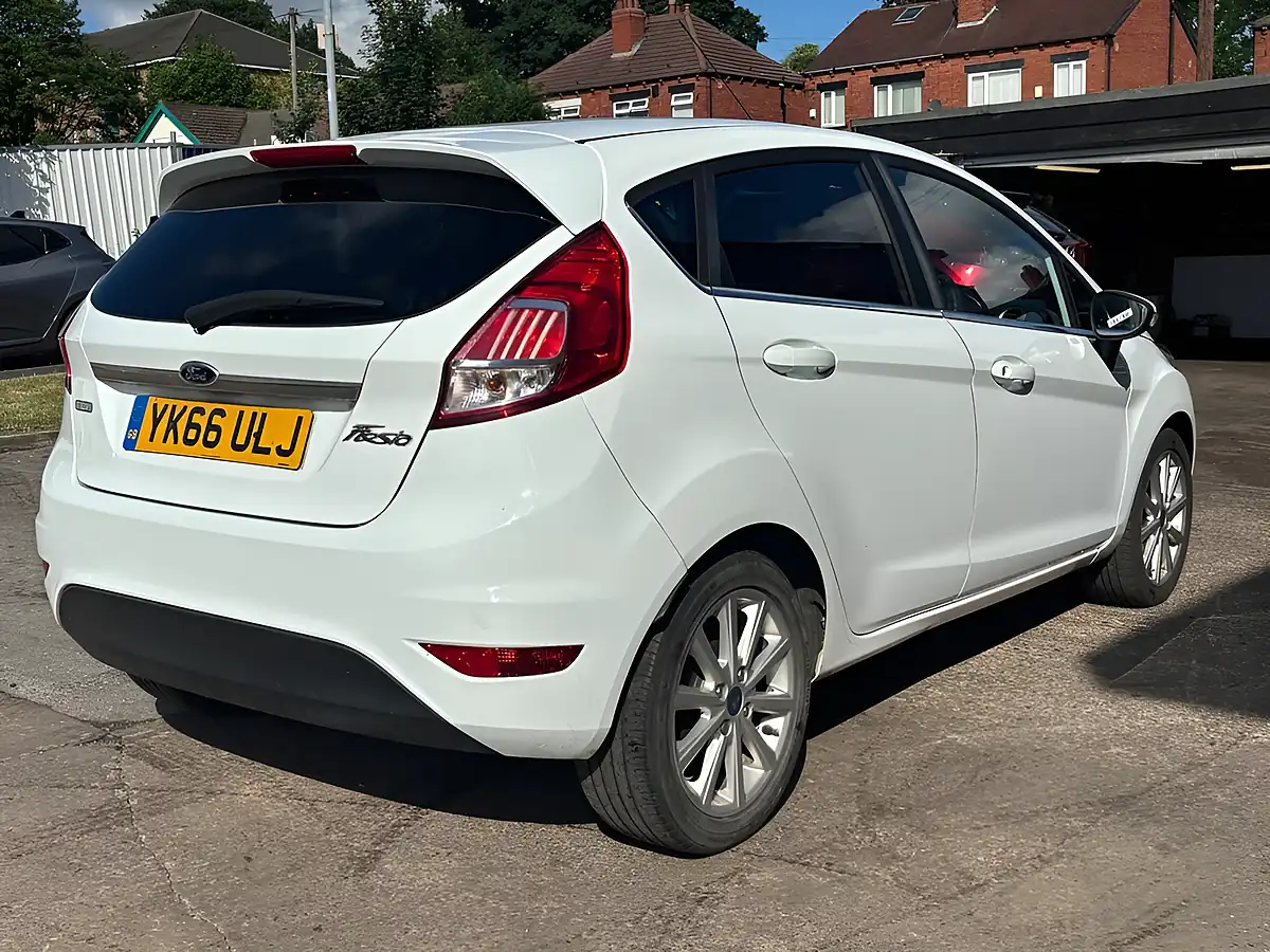 Used 2016 Ford Fiesta Titanium White - Interior and Exterior details 7
