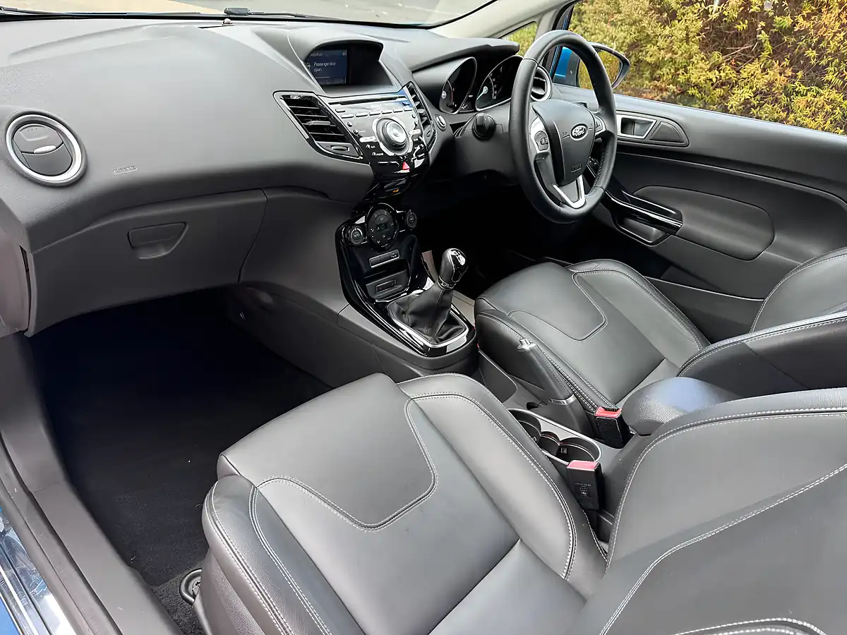 Used 2016 Ford Fiesta Titanium X Blue - Interior and Exterior details 10
