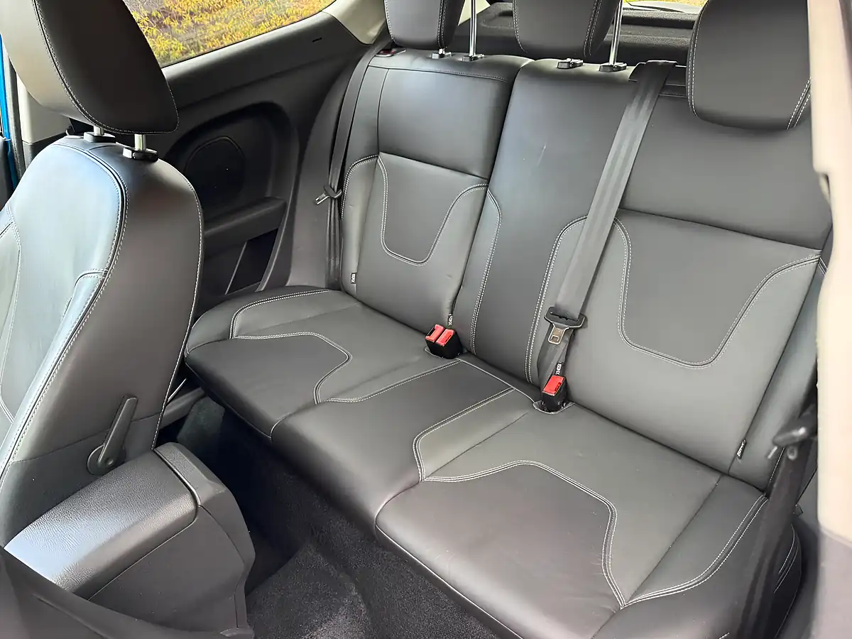Used 2016 Ford Fiesta Titanium X Blue - Interior and Exterior details 12