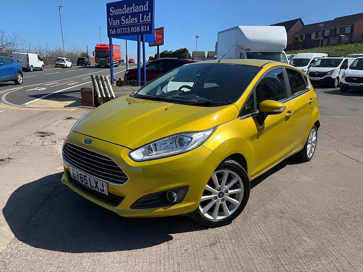 Used 2016 Ford Fiesta Titanium Yellow - Front View