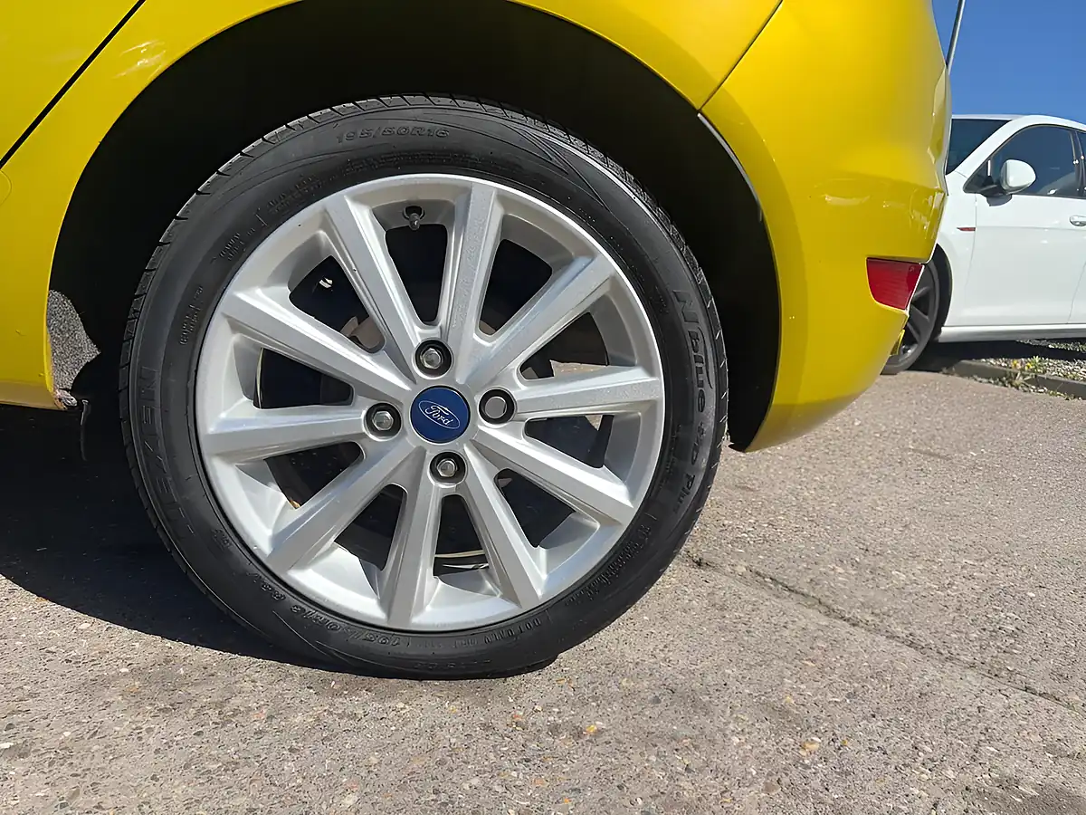 Used 2016 Ford Fiesta Titanium Yellow - Interior and Exterior details 11