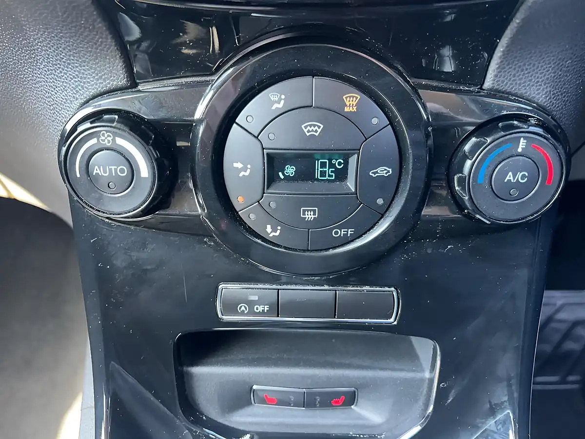Used 2016 Ford Fiesta Titanium Yellow - Interior and Exterior details 12