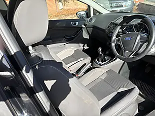 Used 2016 Ford Fiesta Zetec 3DR Black - Interior and Exterior details 4
