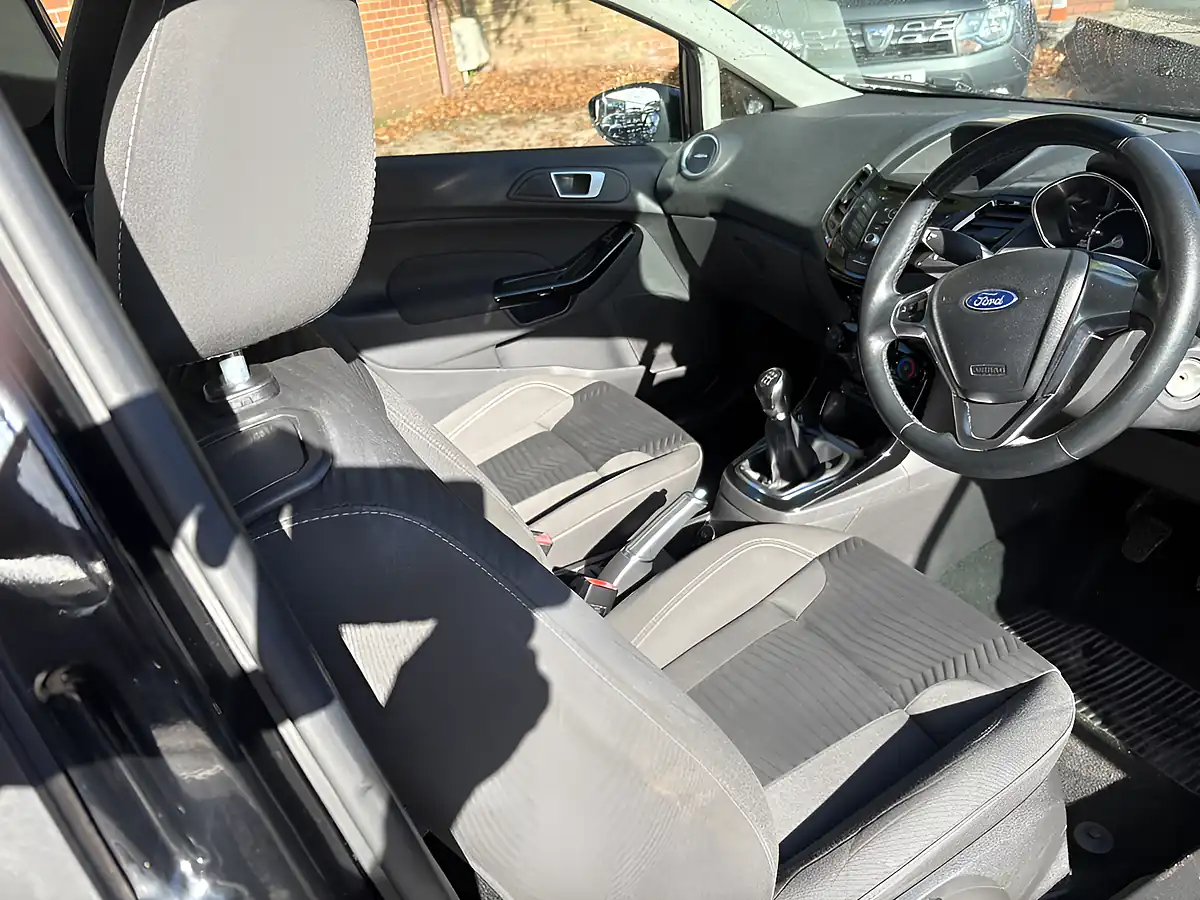 Used 2016 Ford Fiesta Zetec 3DR Black - Interior and Exterior details 4