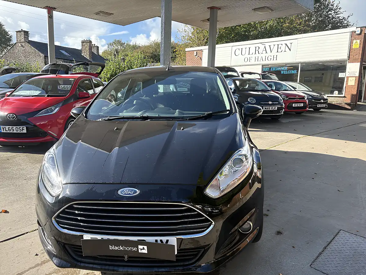 Used 2016 Ford Fiesta Zetec 3DR Black - Interior and Exterior details 7