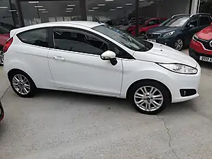 Used 2016 Ford Fiesta Zetec 3dr White - Interior and Exterior details 8