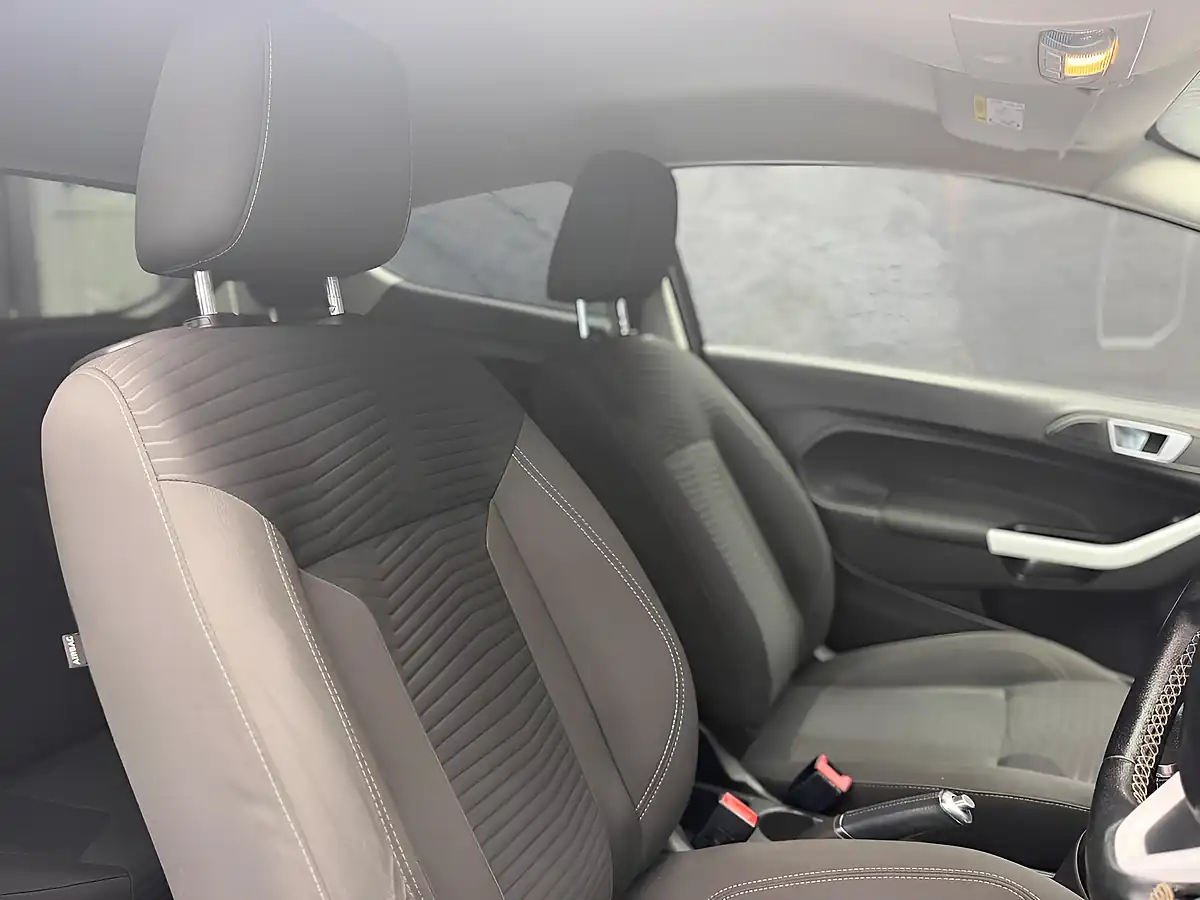 Used 2016 Ford Fiesta Zetec Black Edition Black - Interior and Exterior details 18