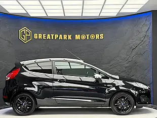 Used 2016 Ford Fiesta Zetec Black Edition Black - Interior and Exterior details 4