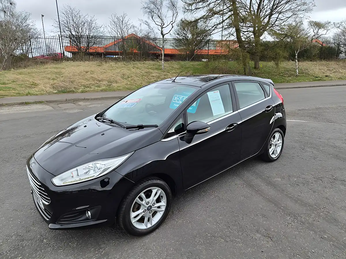Used 2016 Ford Fiesta Zetec Black - Interior and Exterior details 4