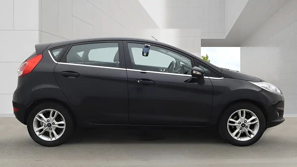 Used 2016 Ford Fiesta Zetec Black - Interior and Exterior details 3