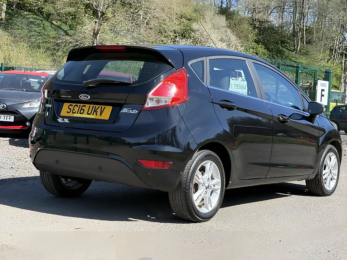 Used 2016 Ford Fiesta Zetec Black - Interior and Exterior details 6