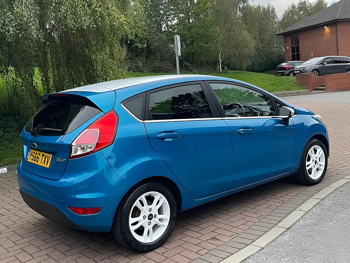 Used 2016 Ford Fiesta Zetec Blue Blue - Interior and Exterior details 14