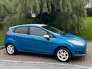 Used 2016 Ford Fiesta Zetec Blue Blue - Interior and Exterior details 17