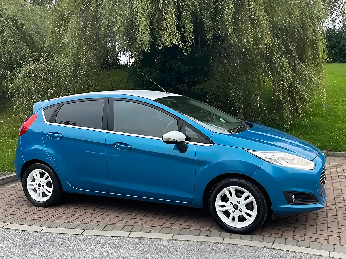 Used 2016 Ford Fiesta Zetec Blue Blue - Interior and Exterior details 17
