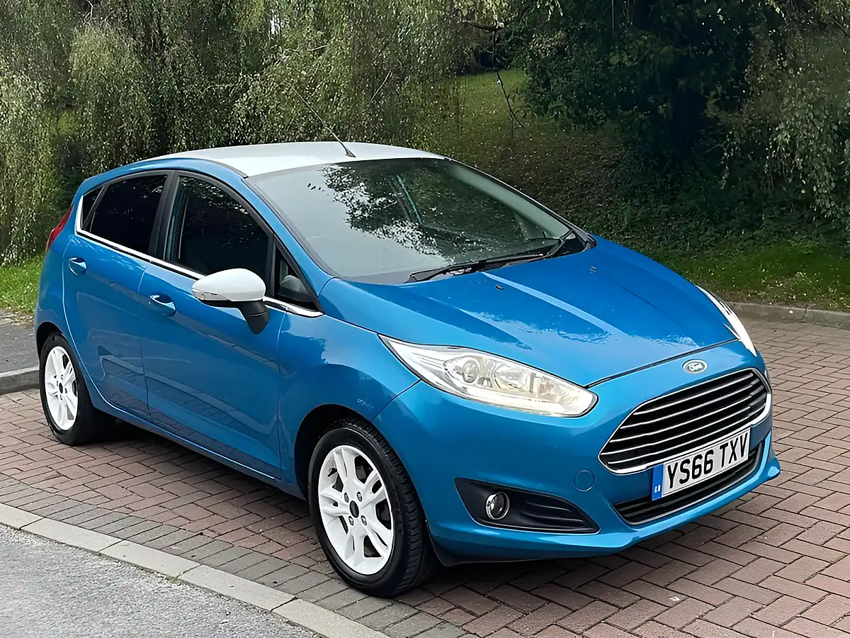 Used 2016 Ford Fiesta Zetec Blue Blue - Interior and Exterior details 20