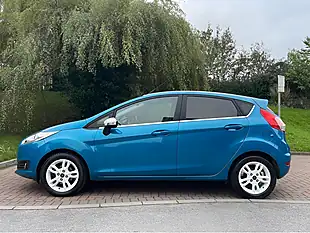 Used 2016 Ford Fiesta Zetec Blue Blue - Interior and Exterior details 6