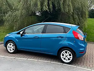 Used 2016 Ford Fiesta Zetec Blue Blue - Interior and Exterior details 7
