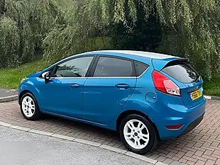 Used 2016 Ford Fiesta Zetec Blue Blue - Interior and Exterior details 8