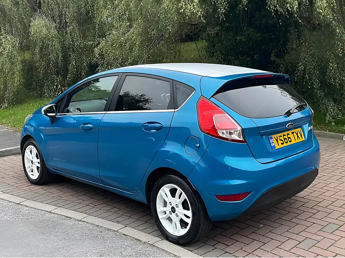 Used 2016 Ford Fiesta Zetec Blue Blue - Interior and Exterior details 9