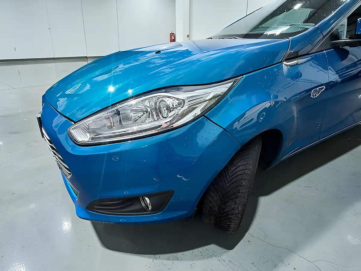 Used 2016 Ford Fiesta Zetec Blue Edition Blue - Interior and Exterior details 11