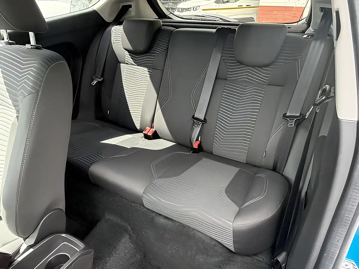 Used 2016 Ford Fiesta Zetec Blue Edition Blue - Interior and Exterior details 16
