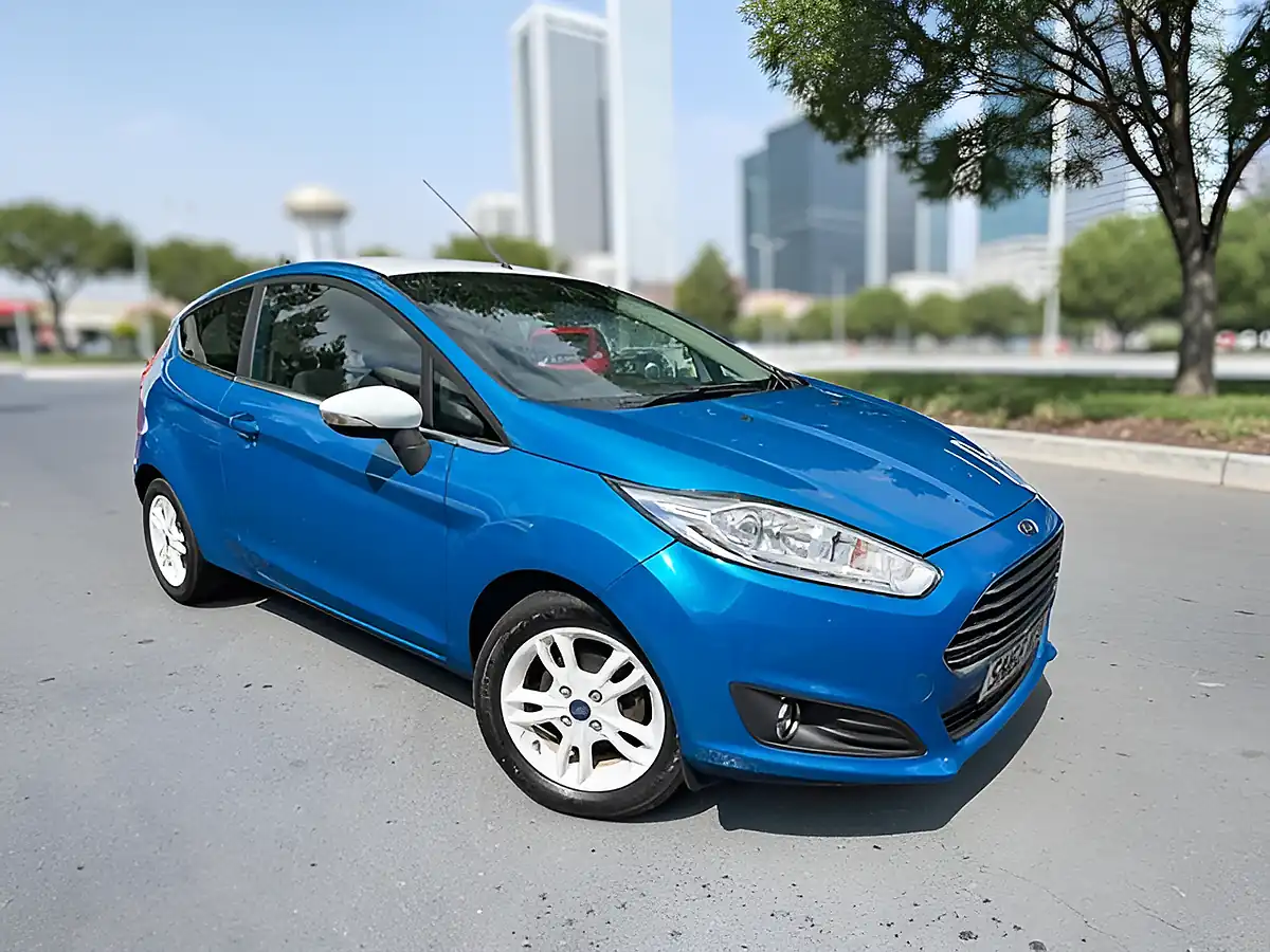 Used 2016 Ford Fiesta Zetec Blue Edition Blue - Interior and Exterior details 2