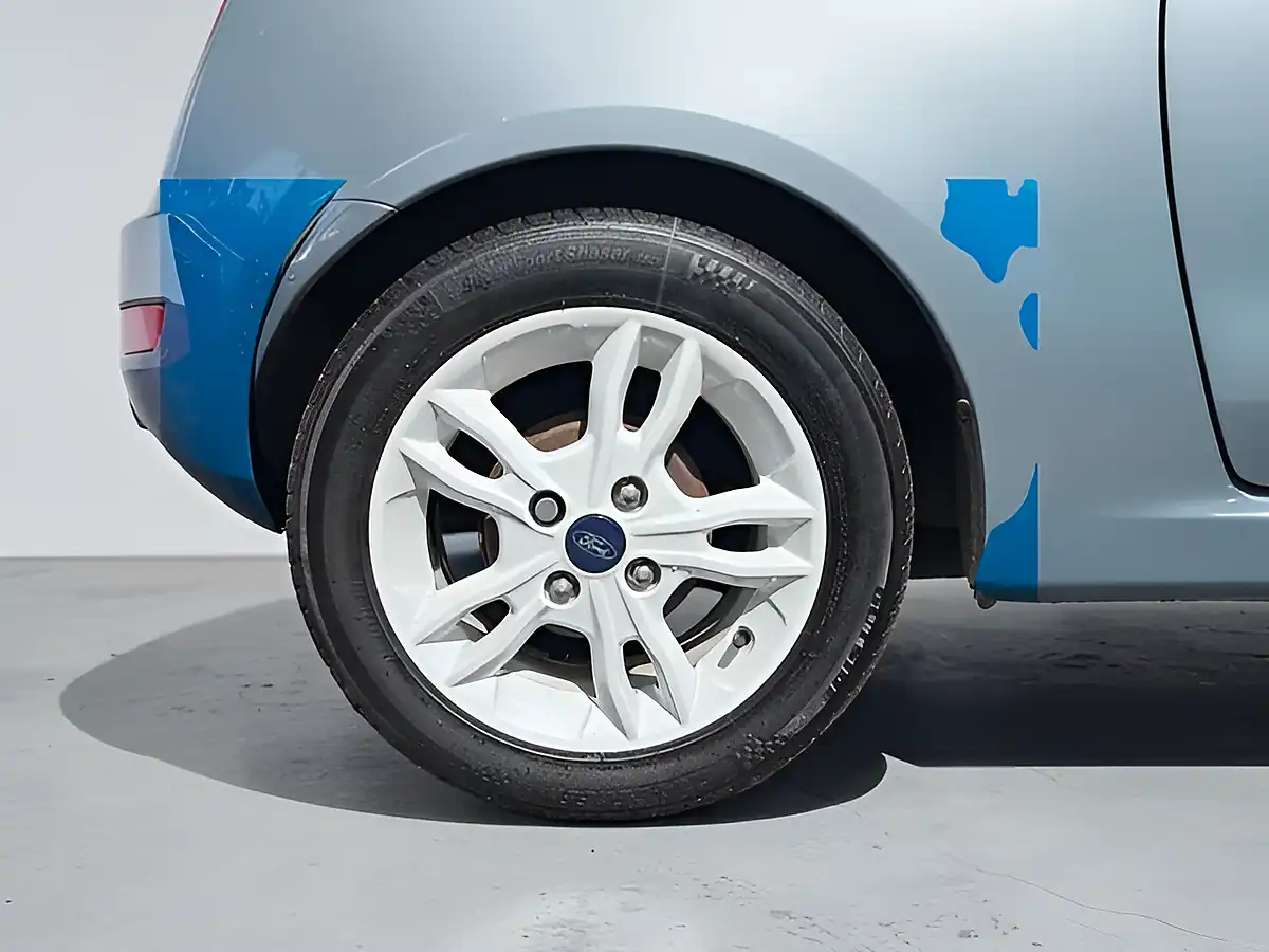 Used 2016 Ford Fiesta Zetec Blue Edition Blue - Interior and Exterior details 7