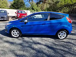 Used 2016 Ford Fiesta Zetec Blue Edition Blue - Interior and Exterior details 4