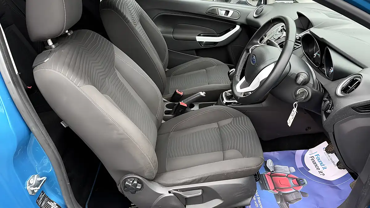 Used 2016 Ford Fiesta Zetec Blue Edition Candy Blue - Interior and Exterior details 13