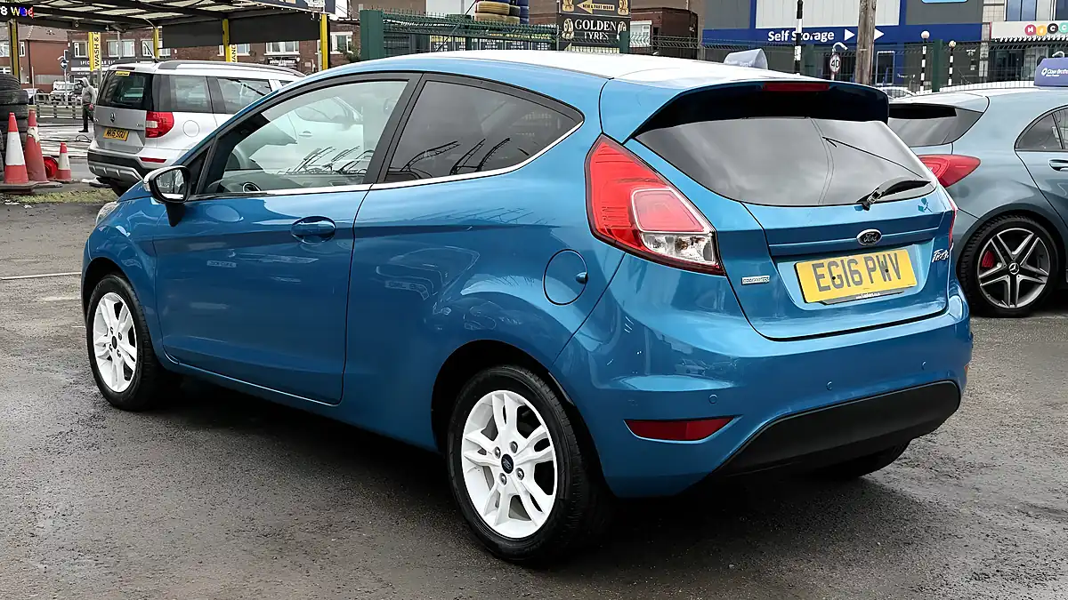 Used 2016 Ford Fiesta Zetec Blue Edition Candy Blue - Interior and Exterior details 5