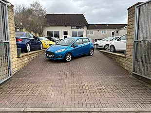 Used 2016 Ford Fiesta Zetec Blue - Interior and Exterior details 3