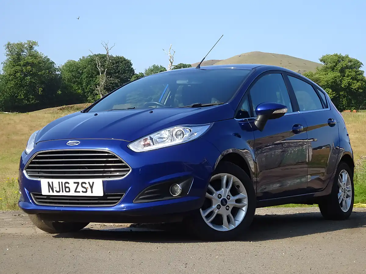 Used 2016 Ford Fiesta Zetec Blue - Interior and Exterior details 2