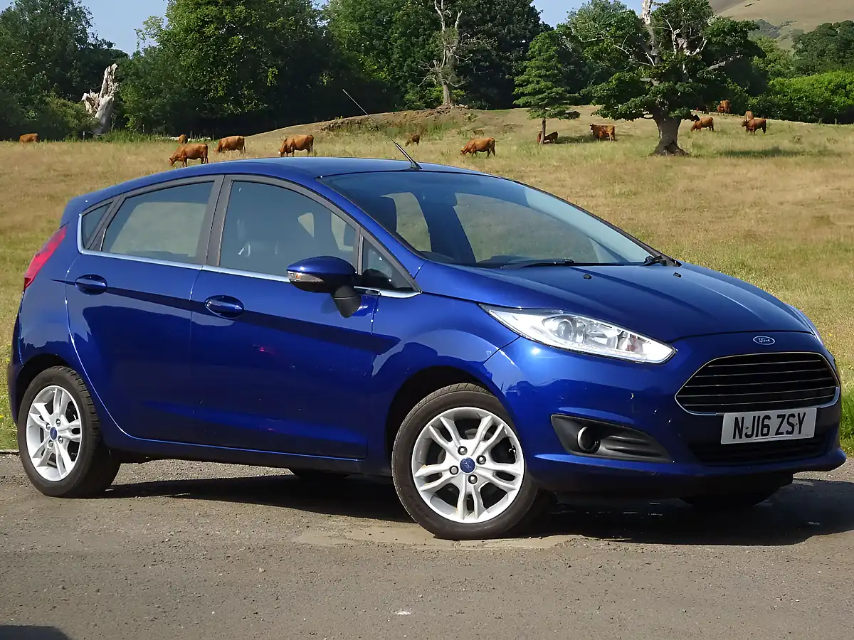 Used 2016 Ford Fiesta Zetec Blue - Interior and Exterior details 5