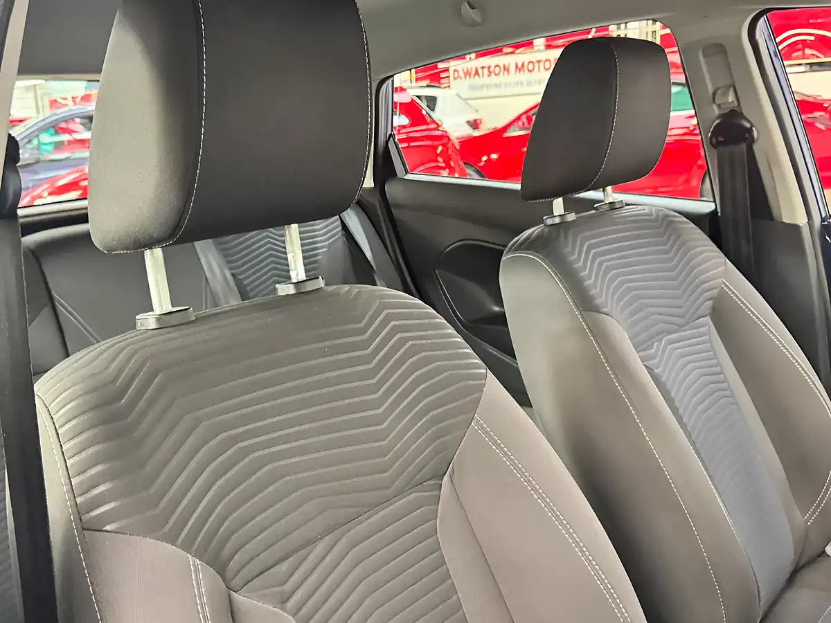 Used 2016 Ford Fiesta Zetec Blue - Interior and Exterior details 12