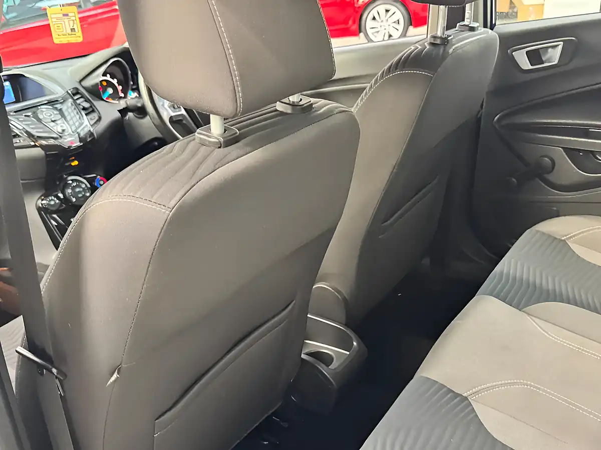 Used 2016 Ford Fiesta Zetec Blue - Interior and Exterior details 19