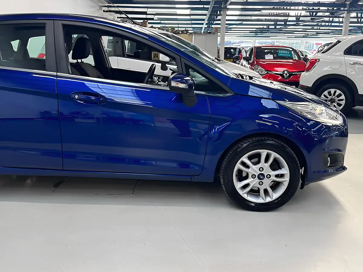 Used 2016 Ford Fiesta Zetec Blue - Interior and Exterior details 2