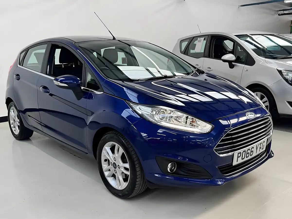 Used 2016 Ford Fiesta Zetec Blue - Interior and Exterior details 3